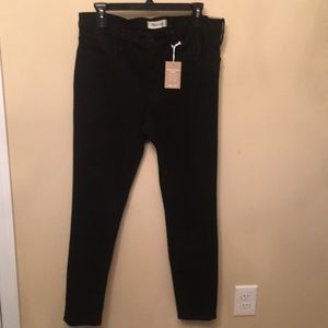 Madewell Roadtripper skinny jeans. Black high rise